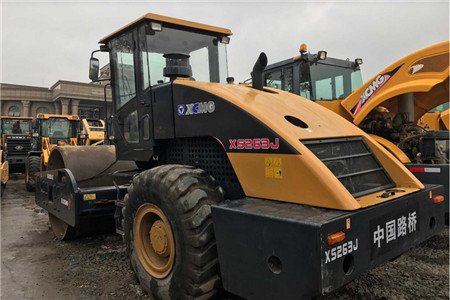 1505092093469448.jpg 壓路機(jī)13 - 副本.jpg