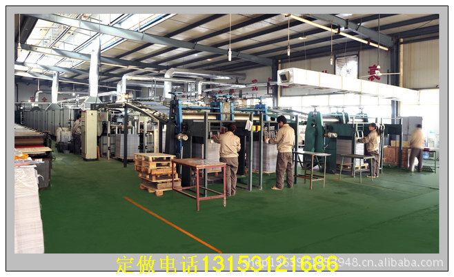 環(huán)宇包裝集團的四色印刷設(shè)備群