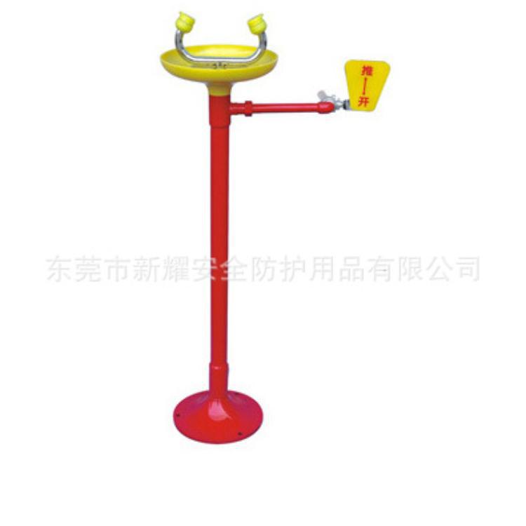 立式碳鋼洗眼器(適用石油、化工、機(jī)械、噴漆、印染、醫(yī)療)