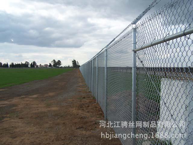 勾花網(wǎng)護(hù)欄